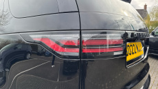 Land Rover Discovery 3.0 D300 R-Dynamic SE 5dr Auto Diesel Station Wagon